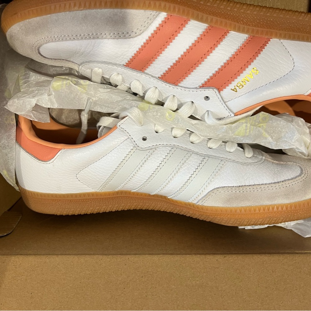 Women’s Adidas Original Samba OG casual shoes